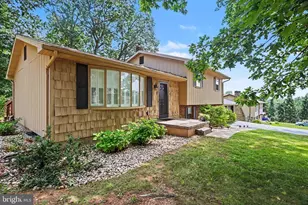 42 Vegas Dr, Hanover, PA 17331 - Photo 2