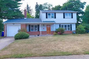 206 Green Ln Dr, Fairview Township, PA 17011 - Photo 1