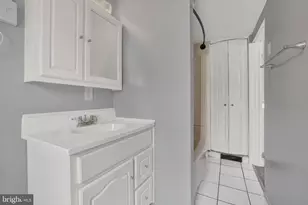 943 E King St, York, PA 17403 - Photo 12
