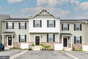 225 Holstein Dr, Hanover, PA 17331 - Photo 1