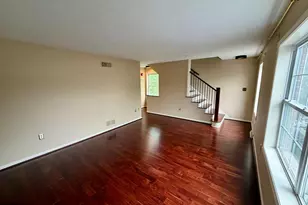 102 Lorenzo Ct, York, PA 17402 - Photo 8