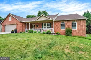 985 Detwiler Dr, York, PA 17404 - Photo 1