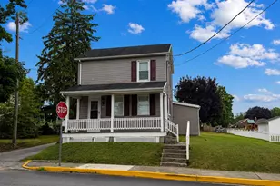 150 Walnut St, Mount Wolf, PA 17347 - Photo 2