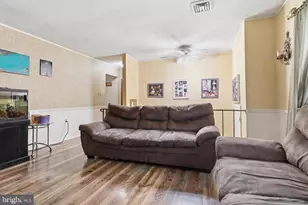 2708 Sunset Ln, York, PA 17408 - Photo 4