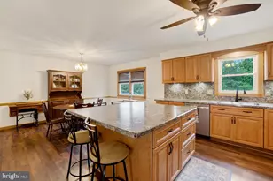 836 Elham Dr, York, PA 17406 - Photo 8