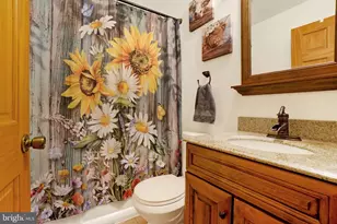 836 Elham Dr, York, PA 17406 - Photo 14