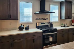 426 E Maple St, Dallastown, PA 17313 - Photo 4