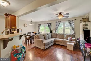 320 Fisher Dr, East York, PA 17402 - Photo 6