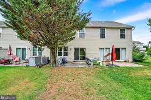 320 Fisher Dr, East York, PA 17402 - Photo 26