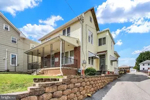 544 York St, Hanover, PA 17331 - Photo 4
