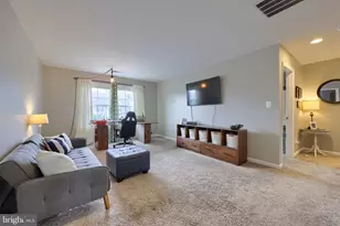 1229 Copper Beech Dr, York, PA 17403 - Photo 38