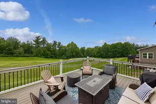 1229 Copper Beech Dr, York, PA 17403 - Photo 2