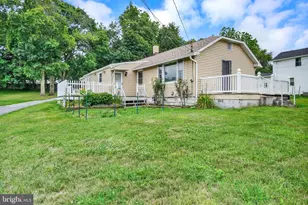 32 Woodland Ave, York, PA 17404 - Photo 1