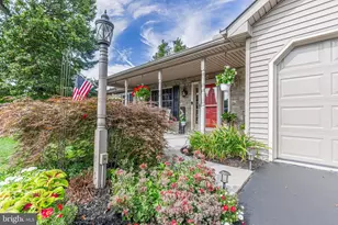 255 Hedgewick Ln, Wrightsville, PA 17368 - Photo 6