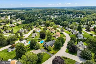 19 Stone Ridge Dr, New Freedom, PA 17349 - Photo 4
