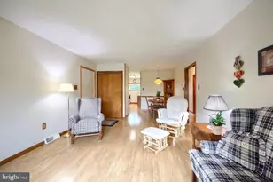 325 Gwen Dr, York, PA 17404 - Photo 16
