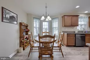 226 N Alpine Dr, York, PA 17408 - Photo 6