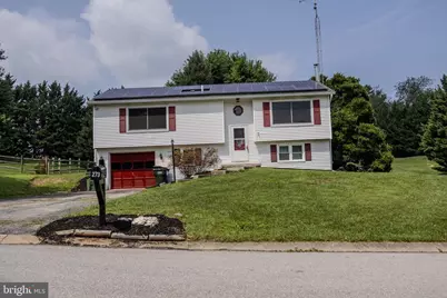 273 Smeach Drive, Hanover, PA 17331 - Photo 2
