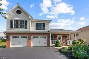 145 Lakeside Dr, Lewisberry, PA 17339 - Photo 2