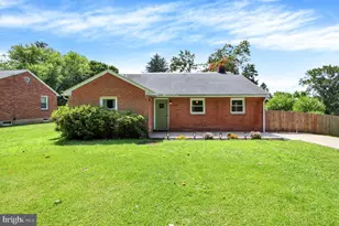 2166 Ridgewood Rd, York, PA 17406 - Photo 2