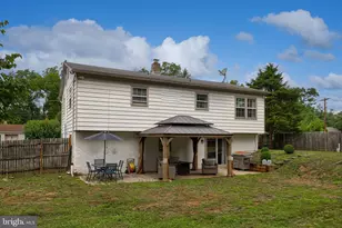 2520 Log Cabin Rd, York, PA 17408 - Photo 2