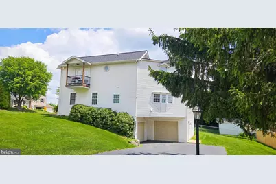 29 Colonial Drive, Hanover, PA 17331 - Photo 2