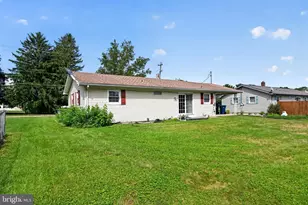 52 Roths Church Rd, Spring Grove, PA 17362 - Photo 4