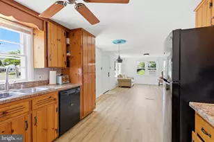 2260 S George St, York, PA 17403 - Photo 10