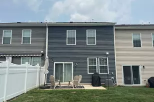350 Locust Run Dr, York, PA 17404 - Photo 2