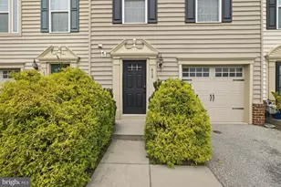 418 Charles Ave, Hanover, PA 17331 - Photo 2