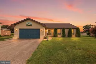 2884 Sunset Dr, Dallastown, PA 17313 - Photo 1
