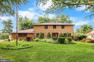 995 Detwiler Dr, York, PA 17404 - Photo 1