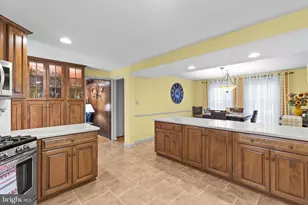 995 Detwiler Dr, York, PA 17404 - Photo 14