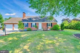 1150 Westminster Ave, Hanover, PA 17331 - Photo 1