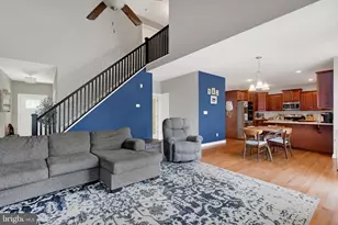 1950 Oakwood Dr, Hanover, PA 17331 - Photo 4