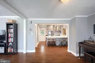 2421 S Queen St, York, PA 17402 - Photo 18