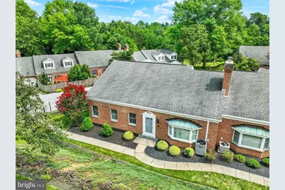 2032 Wyntre Brooke Drive, York, PA 17403 - Photo 2