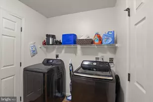 135 Surrey Ln, York, PA 17402 - Photo 20