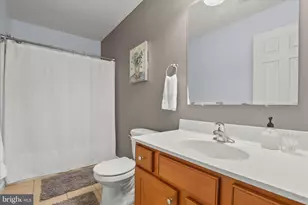 135 Surrey Ln, York, PA 17402 - Photo 30