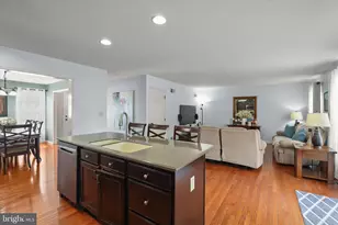 135 Surrey Ln, York, PA 17402 - Photo 16