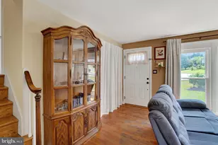 970 Sundale Dr, York, PA 17402 - Photo 6