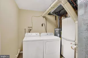 1911 Oakley Dr, York, PA 17408 - Photo 24