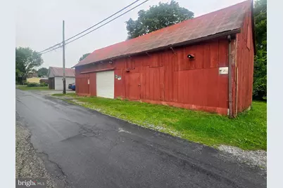 235 S Baltimore Street, Dillsburg, PA 17019 - Photo 4