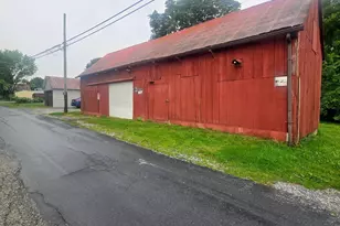 235 S Baltimore St, Dillsburg, PA 17019 - Photo 4