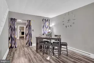 276 W Cottage Pl, York, PA 17401 - Photo 8