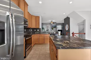 37 S Center St, Hanover, PA 17331 - Photo 8
