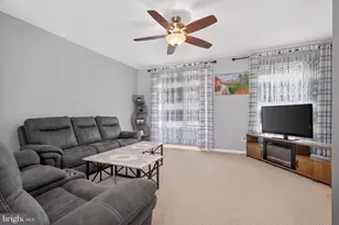 37 S Center St, Hanover, PA 17331 - Photo 14