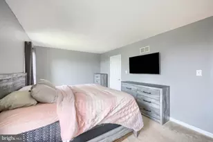 804 Skyview Dr, York, PA 17406 - Photo 16