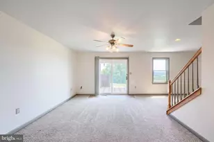 2451 Pin Oak Dr, York, PA 17406 - Photo 34