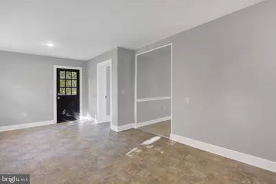 627 Broadway, Hanover, PA 17331 - Photo 2